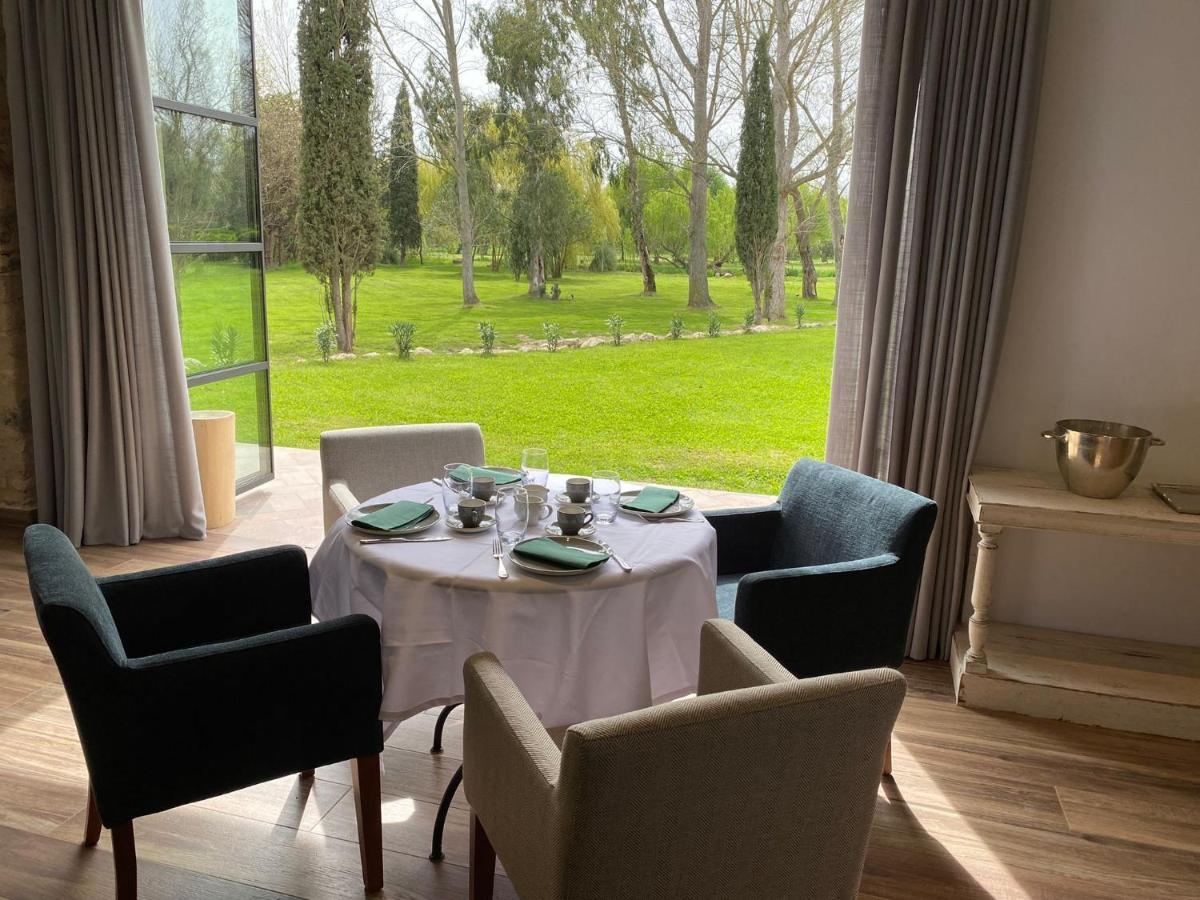 Hotel Mas Aret Peralada Bagian luar foto