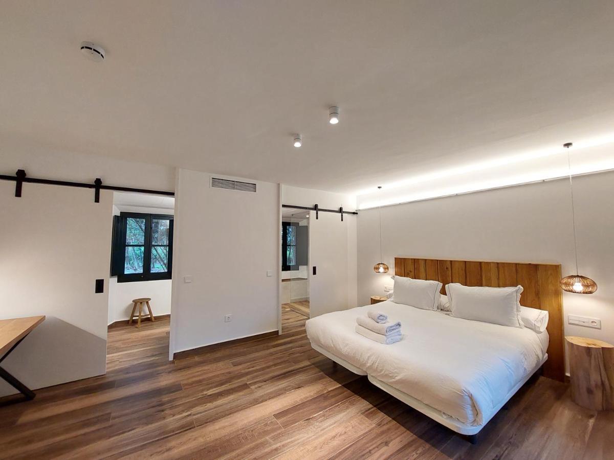 Hotel Mas Aret Peralada Bagian luar foto